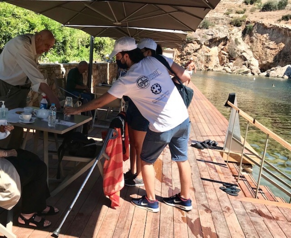 Περιφέρειας Αττικής - ΙΣΑ: Ενημερωτική δράση για τα μέτρα προφύλαξης από τον Sars-CoV-2, σε 21 παραλίες της Αττικής