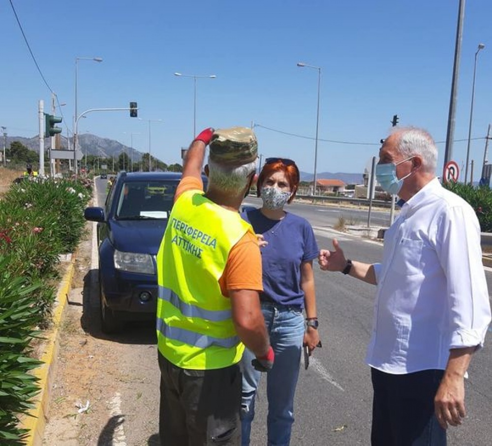 Ξεκίνησαν οι εργασίες καθαρισμού και αποψίλωσης εκατέρωθεν των οδικών αξόνων της Ανατολικής Αττικής