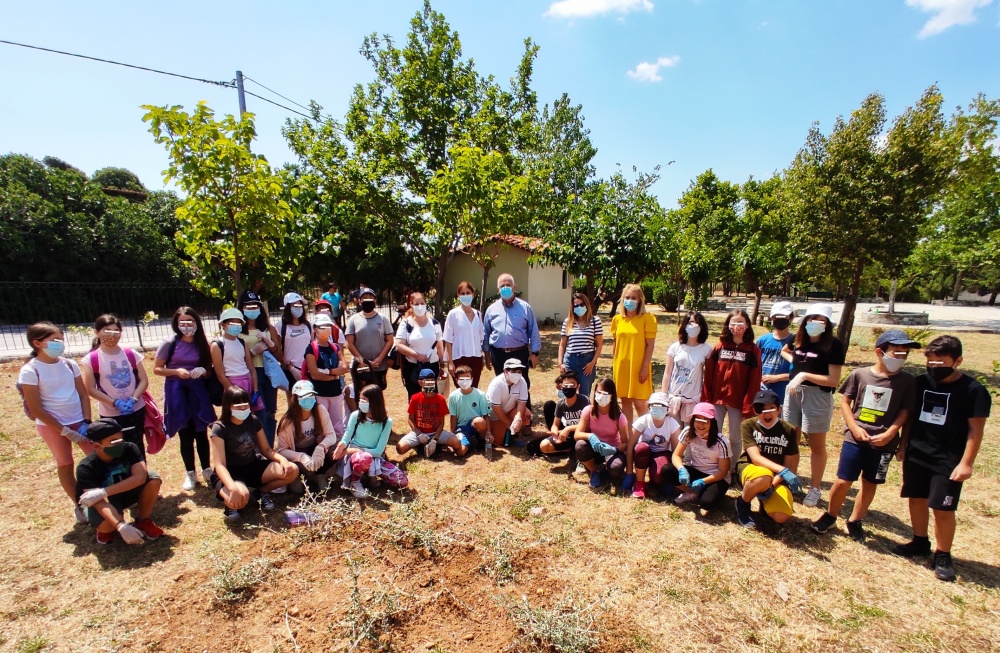 ΔΗΜΟΣ ΠΑΛΛΗΝΗΣ: Φυτέψαμε στο Πάρκο Ανθούσας, μαζί με τους μαθητές του Δημοτικού Σχολείου