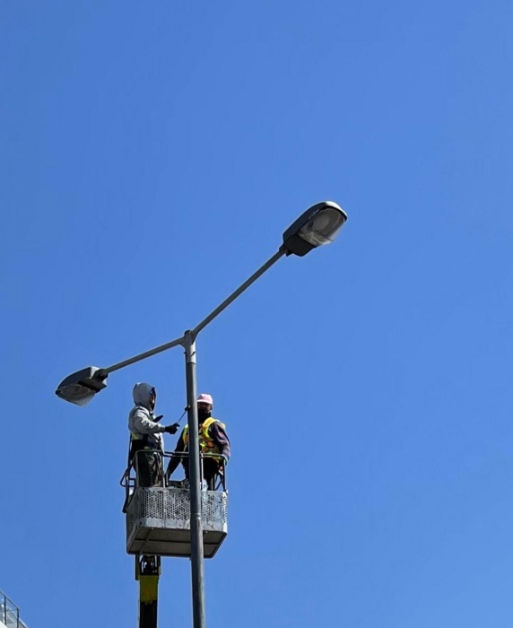 Ανανεώθηκε πλήρως το δίκτυο ηλεκτροφωτισμού στο παραλιακό μέτωπο, εντός των διοικητικών ορίων του Δήμου Βάρης - Βούλας - Βουλιαγμένης