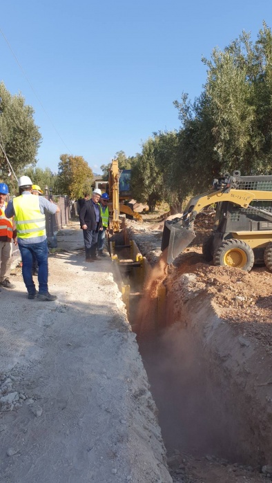 ΔΗΜΟΣ ΠΑΛΛΗΝΗΣ: Μπήκαν οι πρώτοι αγωγοί και τα πρώτα φρεάτια της Αποχέτευσης