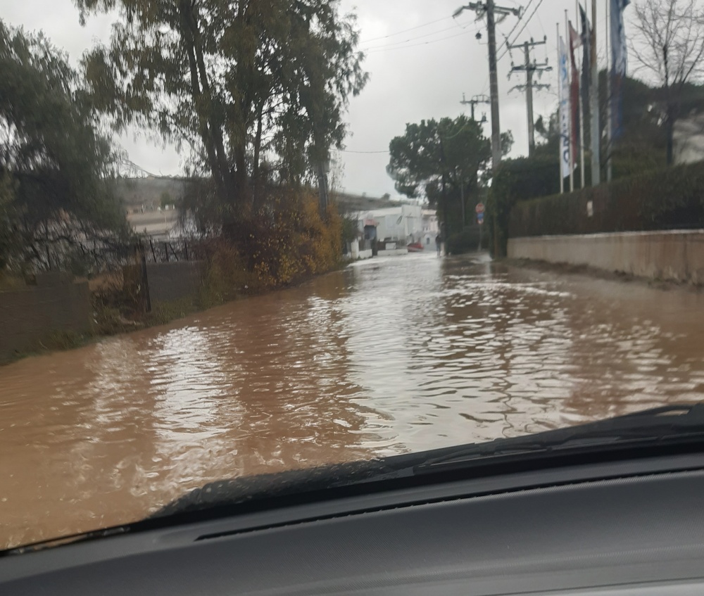 ΕΡΓΑΤΙΚΟ ΚΕΝΤΡΟ ΛΑΥΡΙΟΥ: Ανακοίνωση για τα καιρικά φαινόμενα και την απραξία των υπευθύνων