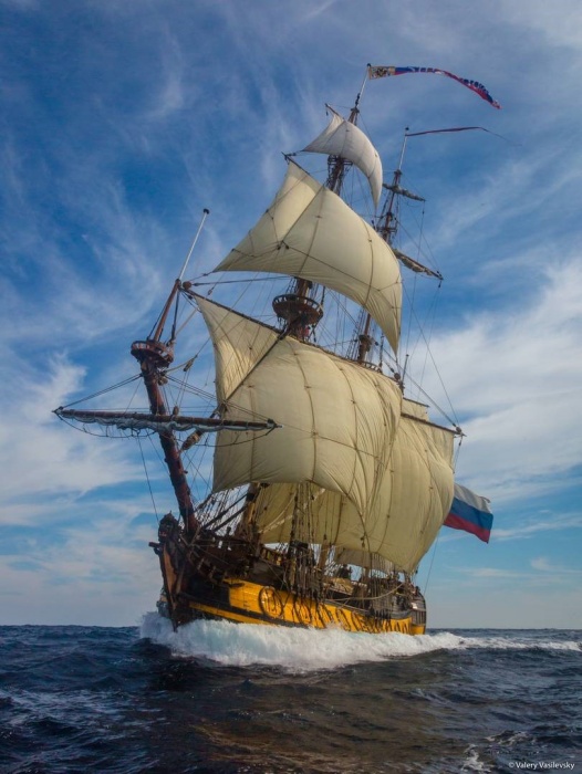 Στο λιμάνι της Ραφήνας το ρωσικό εκπαιδευτικό ιστορικό πλοίο «SHTANDART»