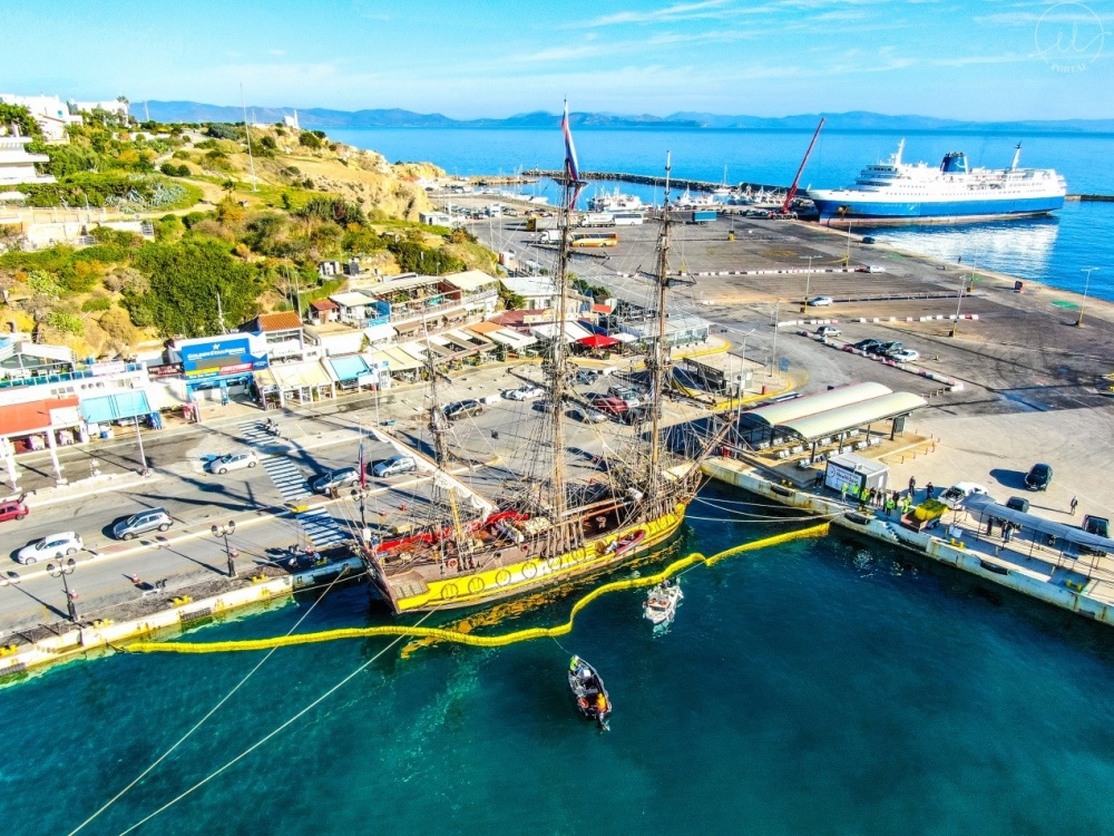Άσκηση αντιμετώπισης έκτακτου περιστατικού θαλάσσιας ρύπανσης στον Παλαιό Λιμένα Ραφήνας