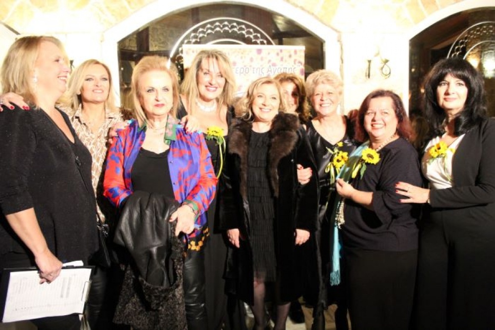 Fashion Show από τον Σύλλογο Γυναικών Ιωνίδες με λαμπερές παρουσίες