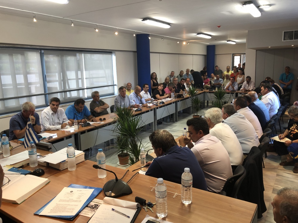 Μειοψηφία η Διοίκηση Τσίρκα-Κυπαρίσση στον Δήμο Μαραθώνα