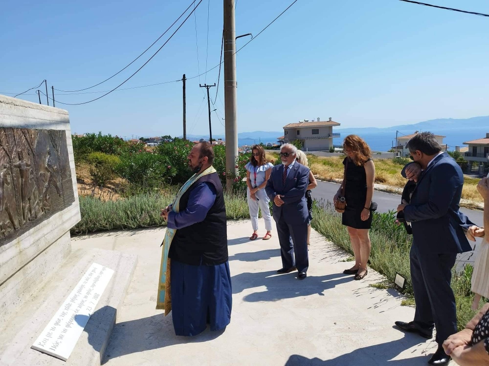 Ροταριανός Ομιλος Μαραθώνας - Νέα Μάκρη: Επιμνημόσυνη δέηση για τα θύματα της φονικής φωτιάς στο ΜΑΤΙ