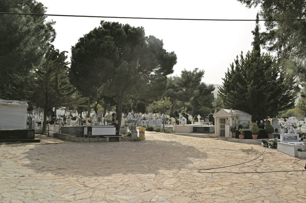 Απίστευτο και όμως αληθινό: Ζήτησαν 10.000€ για τάφο 4τ.μ. στο Κάτω Σούλι Μαραθώνα