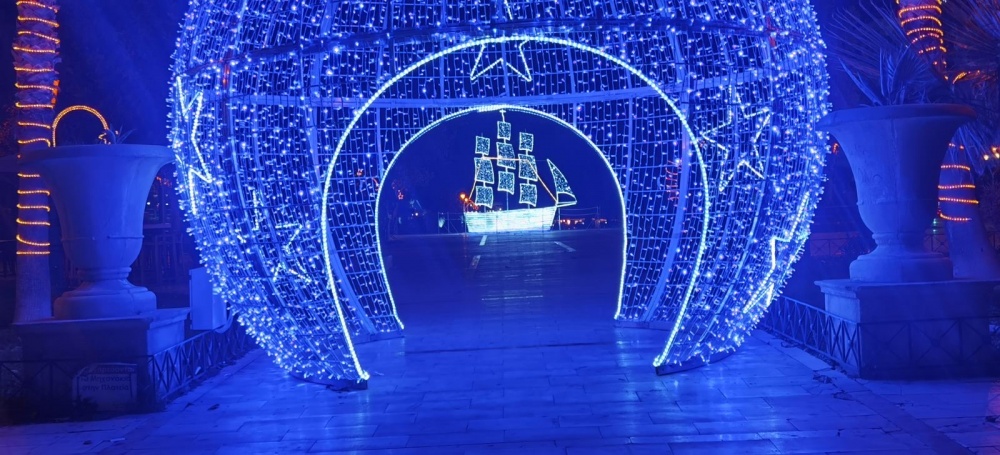 Ο Δήμος Ραφήνας-Πικερμίου έφερε τα Χριστούγεννα πιο κοντά! Εντυπωσιακός και φέτος ο εορταστικός στολισμός σε Ραφήνα και Πικερμι