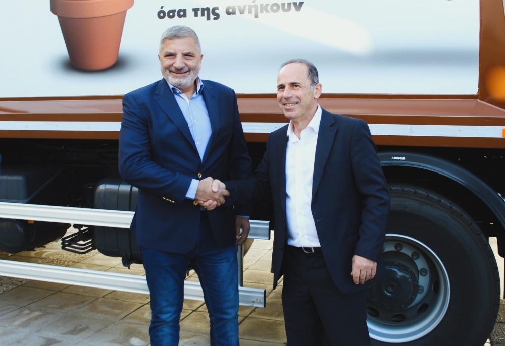 Δήμος Ραφήνας-Πικερμίου: Παραλαβή δεύτερου σύγχρονου πολυχρηστικού απορριμματοφόρου για την αποκομιδή βιοαποβλήτων