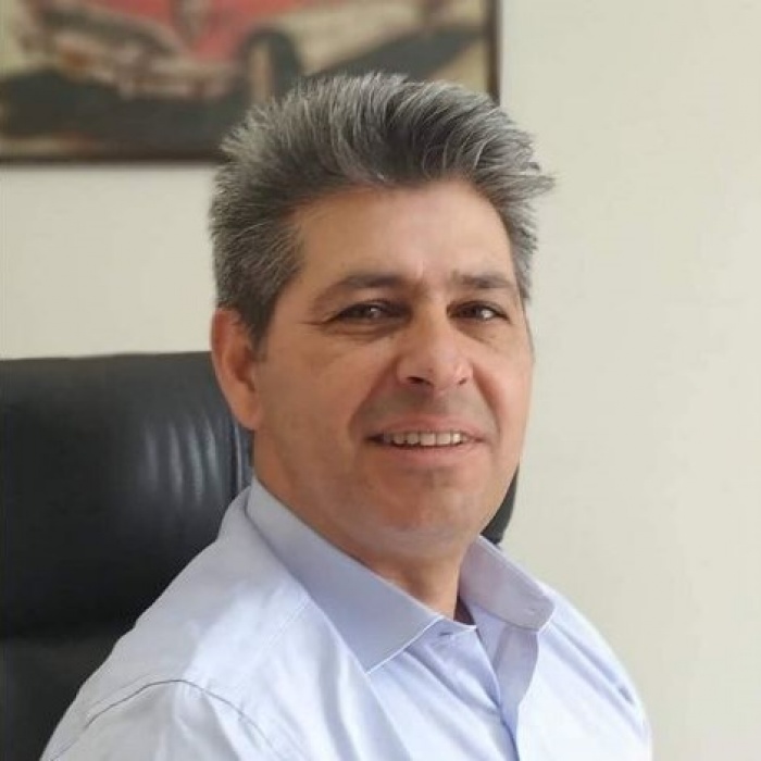 Αποχώρηση Καρανίκα από την παράταξη του δημάρχου Παλλήνης, Θανάση Ζούτσου