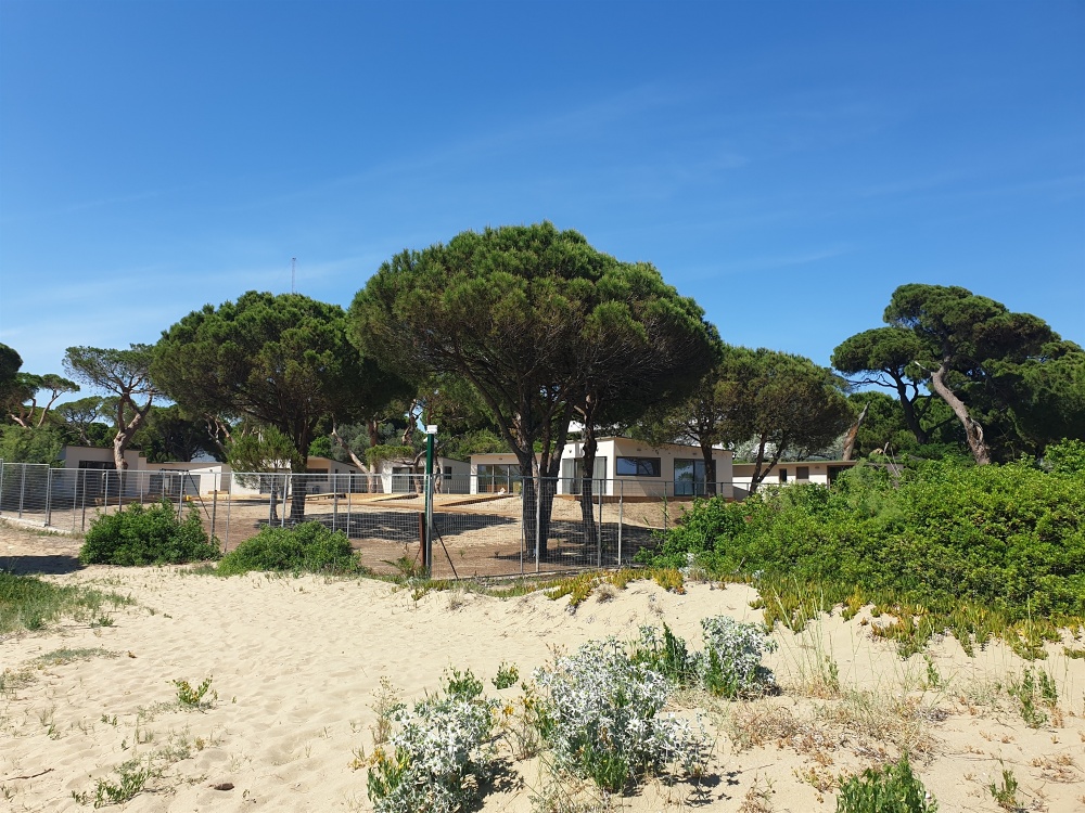 Εθνικό Πάρκο Σχινιά: Τα τροχόσπιτα που έγιναν κατοικίες