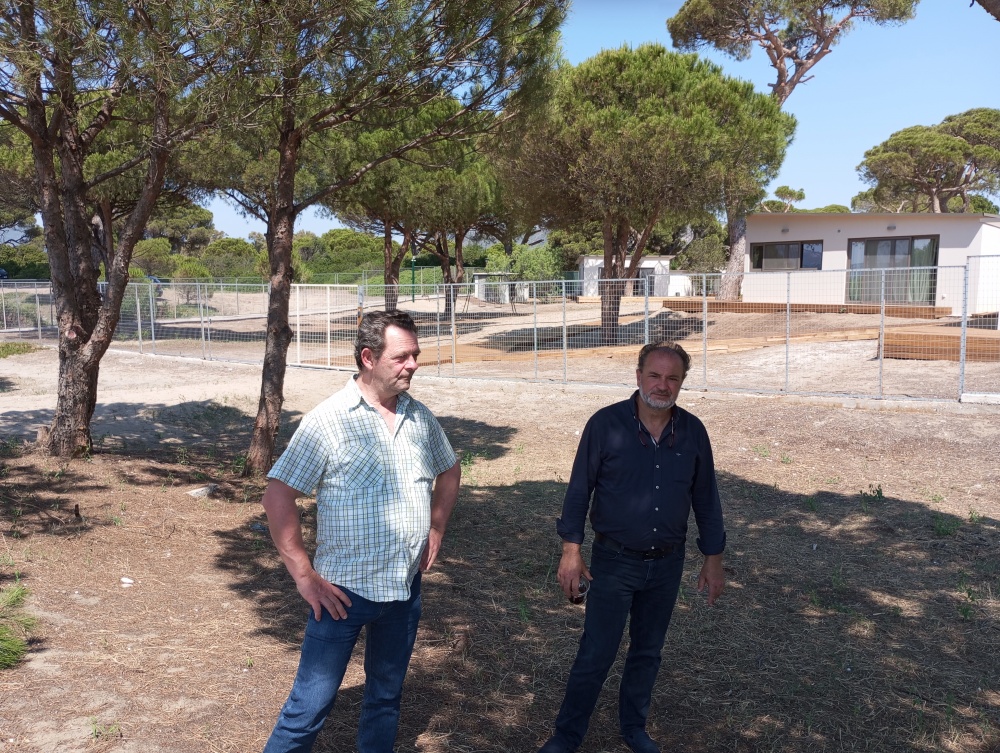 Περιοδεία κλιμακίου του ΚΚΕ με επικεφαλής τον υποψήφιο Δήμαρχο Μαραθώνα, με τη Λαϊκή Συσπείρωση Σπύρο Ηλία στην παραλία Μαραθώνα