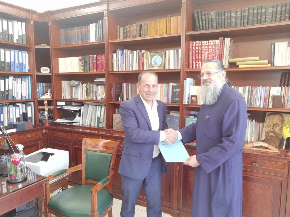 Παιδικές κατασκηνώσεις από τον Δήμο Ραφήνας-Πικερμίου: Υπογράφηκε η σύμβαση με την Εκκλησία της Ελλάδος για την παραχώρηση χρήσης περίπου 14 στρεμμάτων