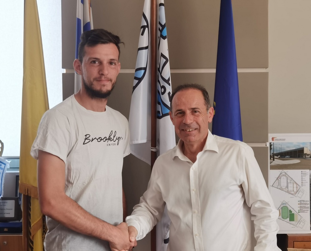 Και ο Ορέστης Μπουραζάνης με την παράταξη Μπουρνούς