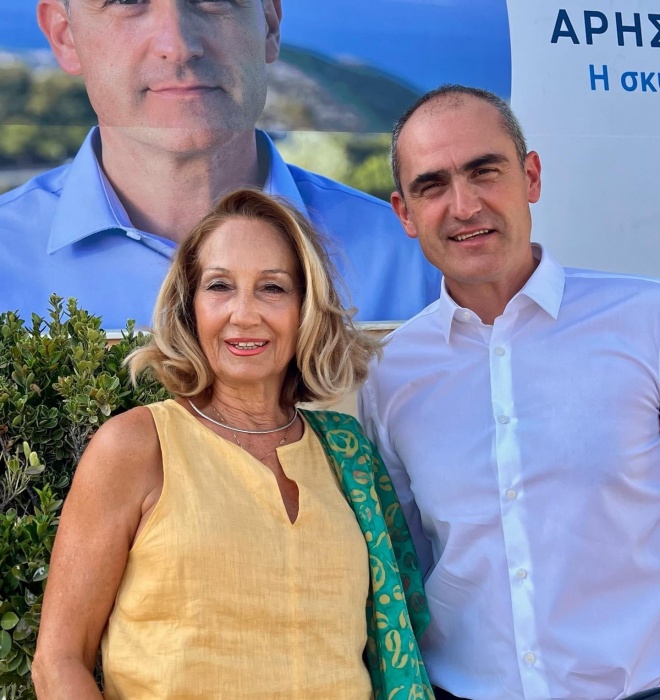 ΜΠΟΥΜ! Και η π. Λυκειάρχης Αναστασία Ρίζου με τον Συνδυασμό ΕΜΕΙΣ του Άρη Παπουτσή