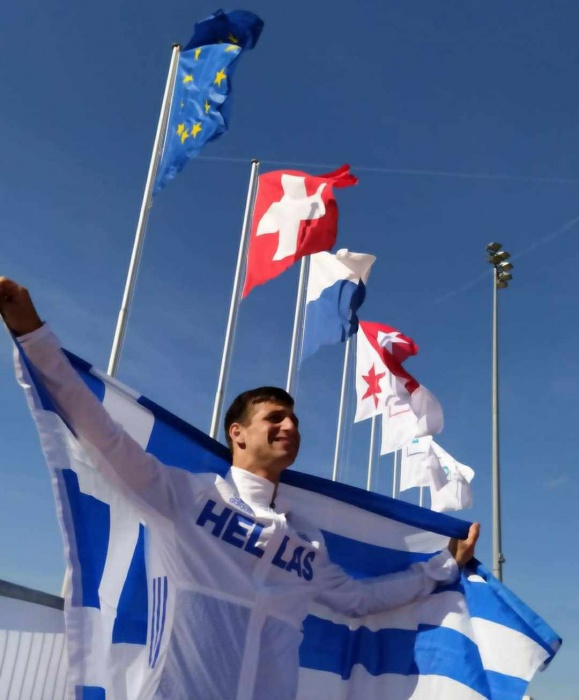 Ανανέωση συνεργασίας του Λουκά Πρωτονοτάριου με τον Όμιλο GLOBALSAT