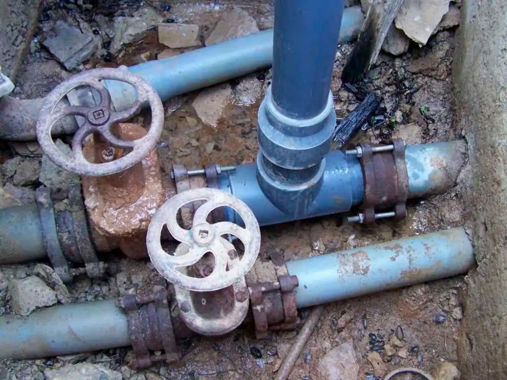 Δήμος Μαραθώνος: Διακοπή ρεύματος στο αντλιοστάσιο Καπανδριτίου που υδροδοτεί την Κοινότητα Βαρνάβα