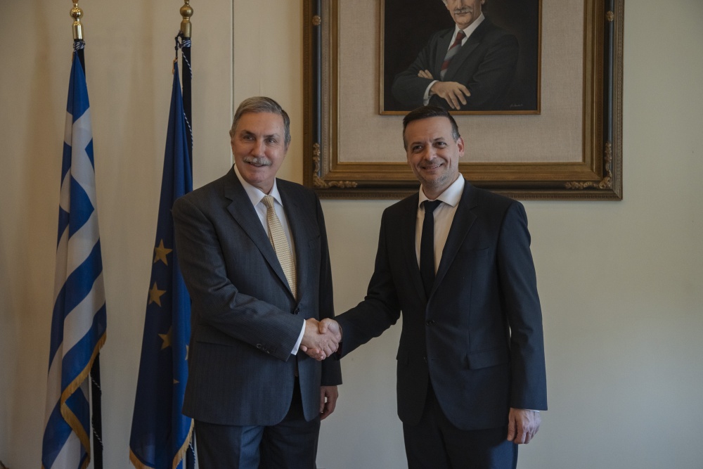 Δήμος Αθηναίων: Νέος φωτισμός και παρεμβάσεις στη Διονυσίου Αρεοπαγίτου σε συνεργασία με το Ίδρυμα Ωνάση