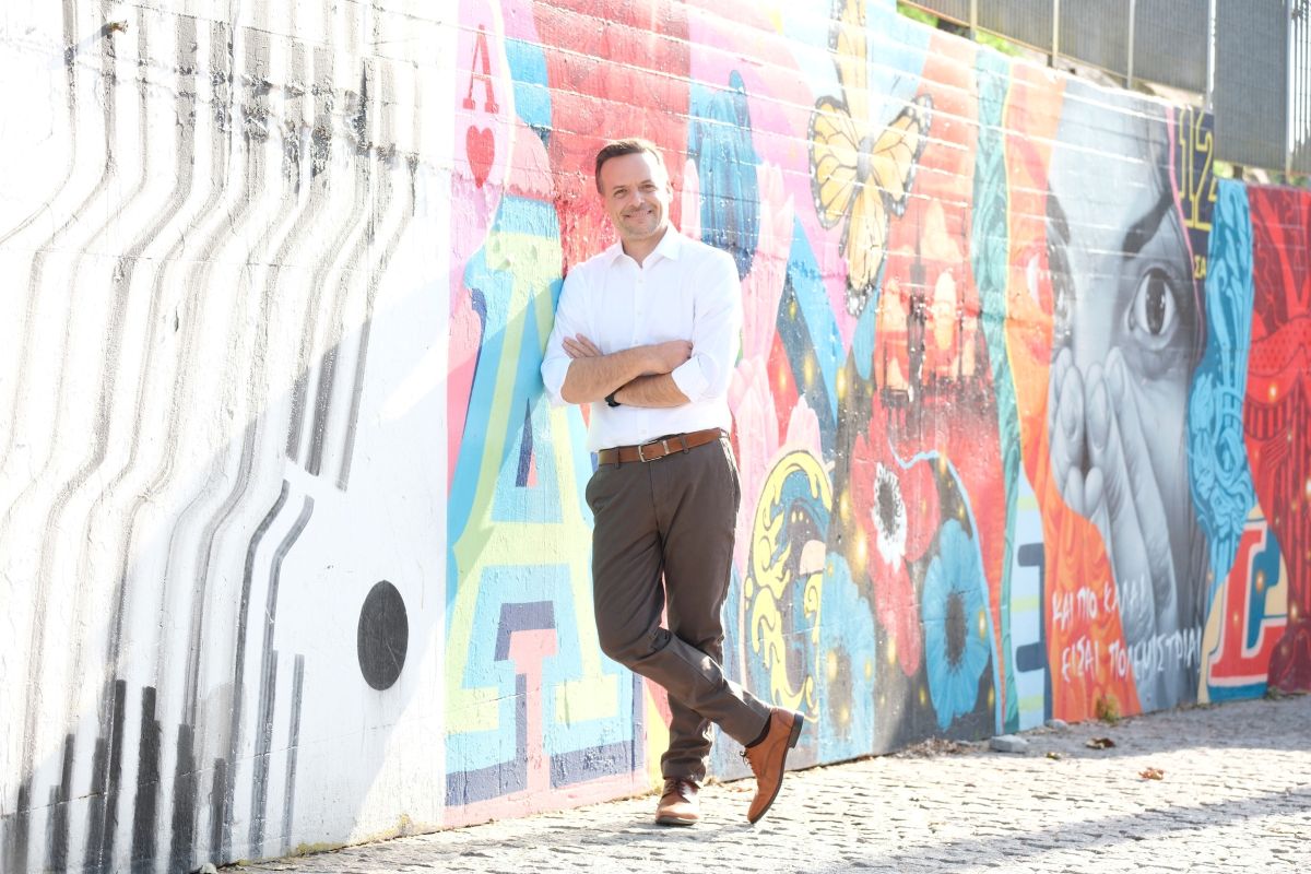 Χάρης Δούκας: «Η μαχήτρια της ζωής που κατέκτησε τον κόσμο» (video)