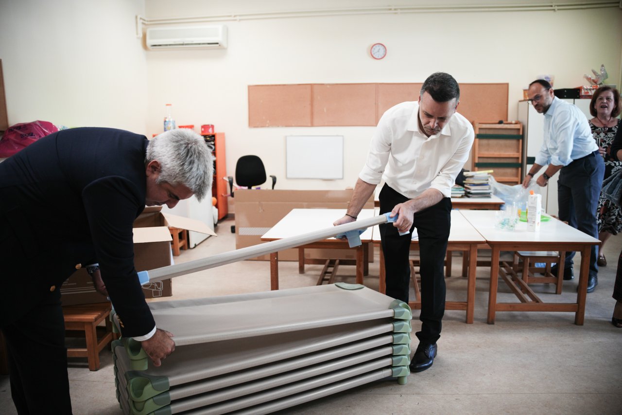 Χάρης Δούκας: «Κάθε παιδί, ανεξάρτητα από τη γειτονιά του δικαιούται έναν άνετο, ασφαλή και υγιεινό χώρο ξεκούρασης» (photo+video)