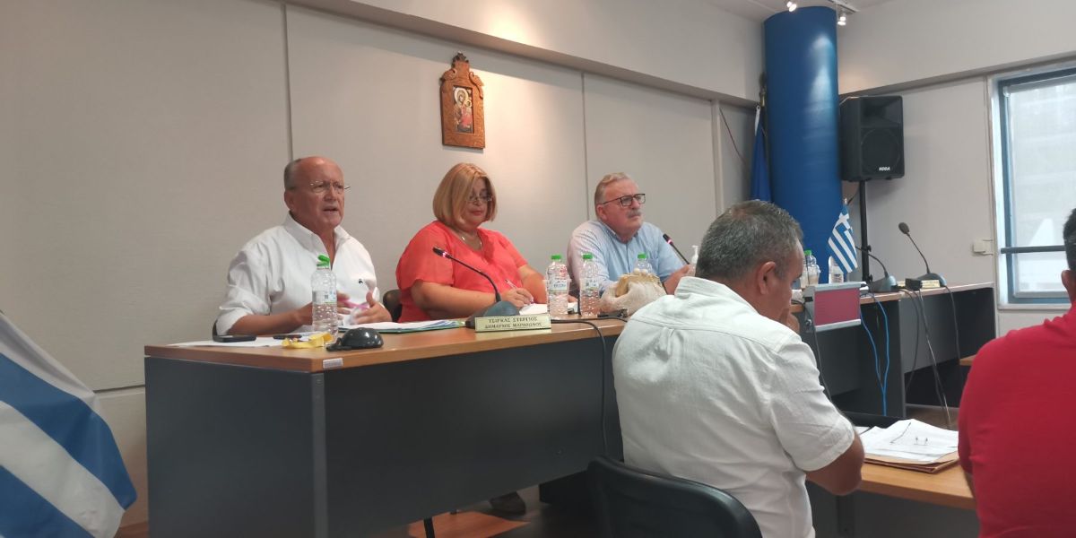 Δήμος Μαραθώνος: Ψηφίσματα για Πάνο Ρούτσι, συγγενείς θυμάτων Τεμπών - Ματιού, Δήμο Καισαριανής κ.α.