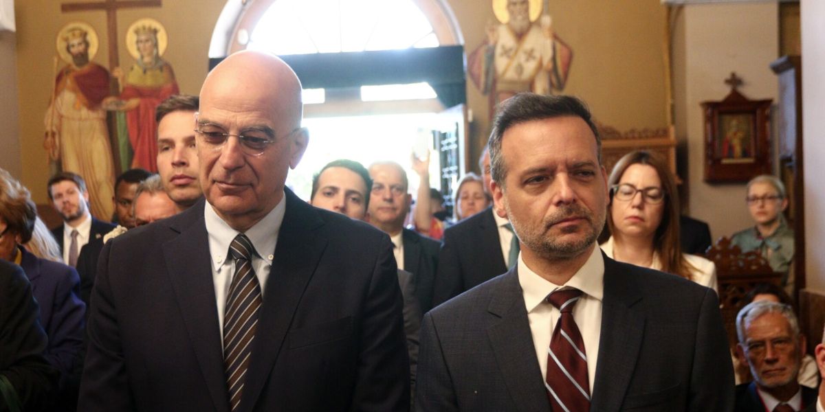 Μπρα ντε φερ Δούκα - Δένδια για τον Άγνωστο Στρατιώτη: «Θα πάω στα δικαστήρια» «Δεν θα επιτρέψω υποβάθμιση του Μνημείου»