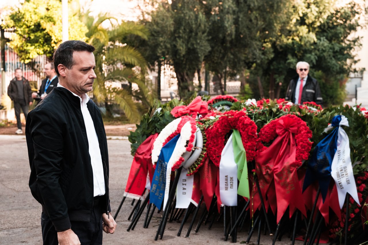 Χάρης Δούκας: «Το "Λαέ, λαέ, ή τώρα ή ποτέ" της εξέγερσης του Πολυτεχνείου του ΄73 δεν ήταν μόνο ένα σύνθημα»