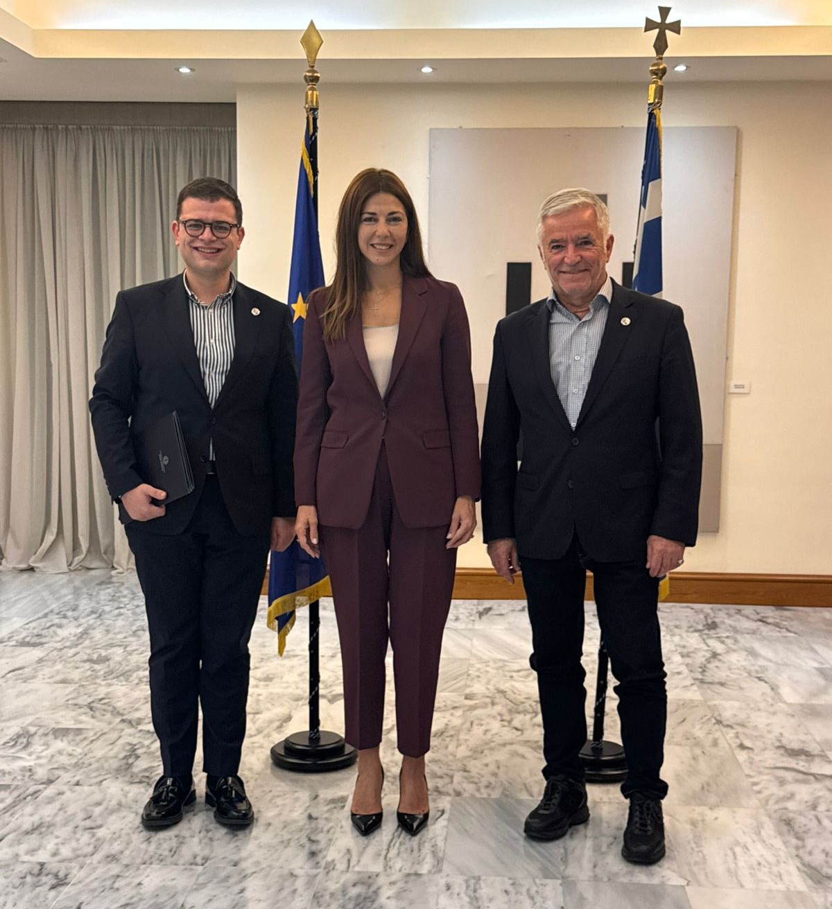 Συνάντηση Μάδη - Ζαχαράκη για τη σχολική στέγη στην Παιανία