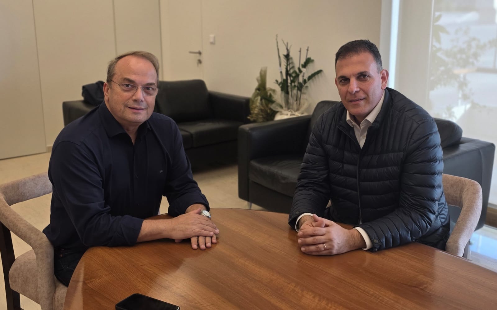 Περιοδεία του Γιώργου Καραμέρου σε Βάρη, Βούλα, Βουλιαγμένη (photo)