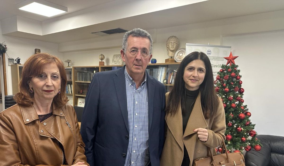 ΔΔΕ Ανατολικής Αττικής: Διεθνή διάκριση εκπαιδευτικού στα World Education Medals 2025