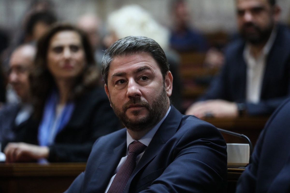 Οι μισοί από όσους ψηφίζουν ΠΑΣΟΚ δεν θέλουν πρωθυπουργό τον Ανδρουλάκη