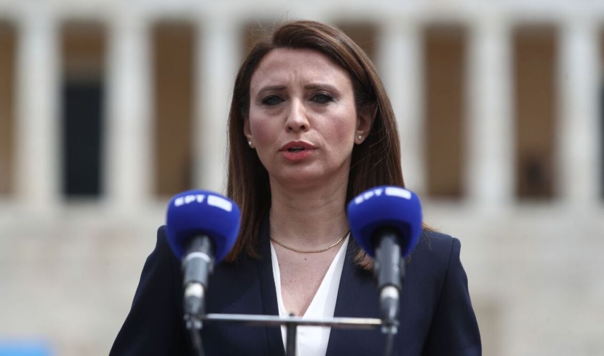 Ποιοι «κλείνουν το μάτι» και ποιοι… στραβώνουν για τη μεταγραφή της Νίνας Κασιμάτη;