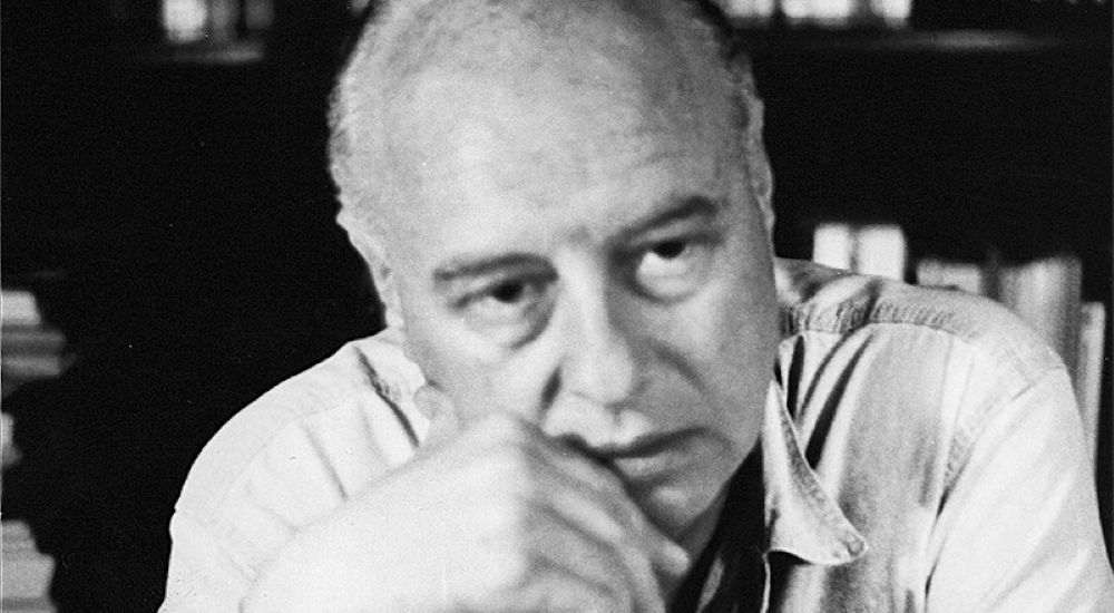 Ο Δήμος Βάρης Βούλας Βουλιαγμένης τιμά τον Χρήστο Διονυσόπουλο με το Χρυσό Μετάλλιο της Πόλης