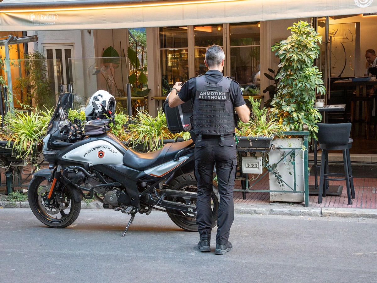 Δημοτική Αστυνομία: Μετατάξεις και 24ωρη λειτουργία