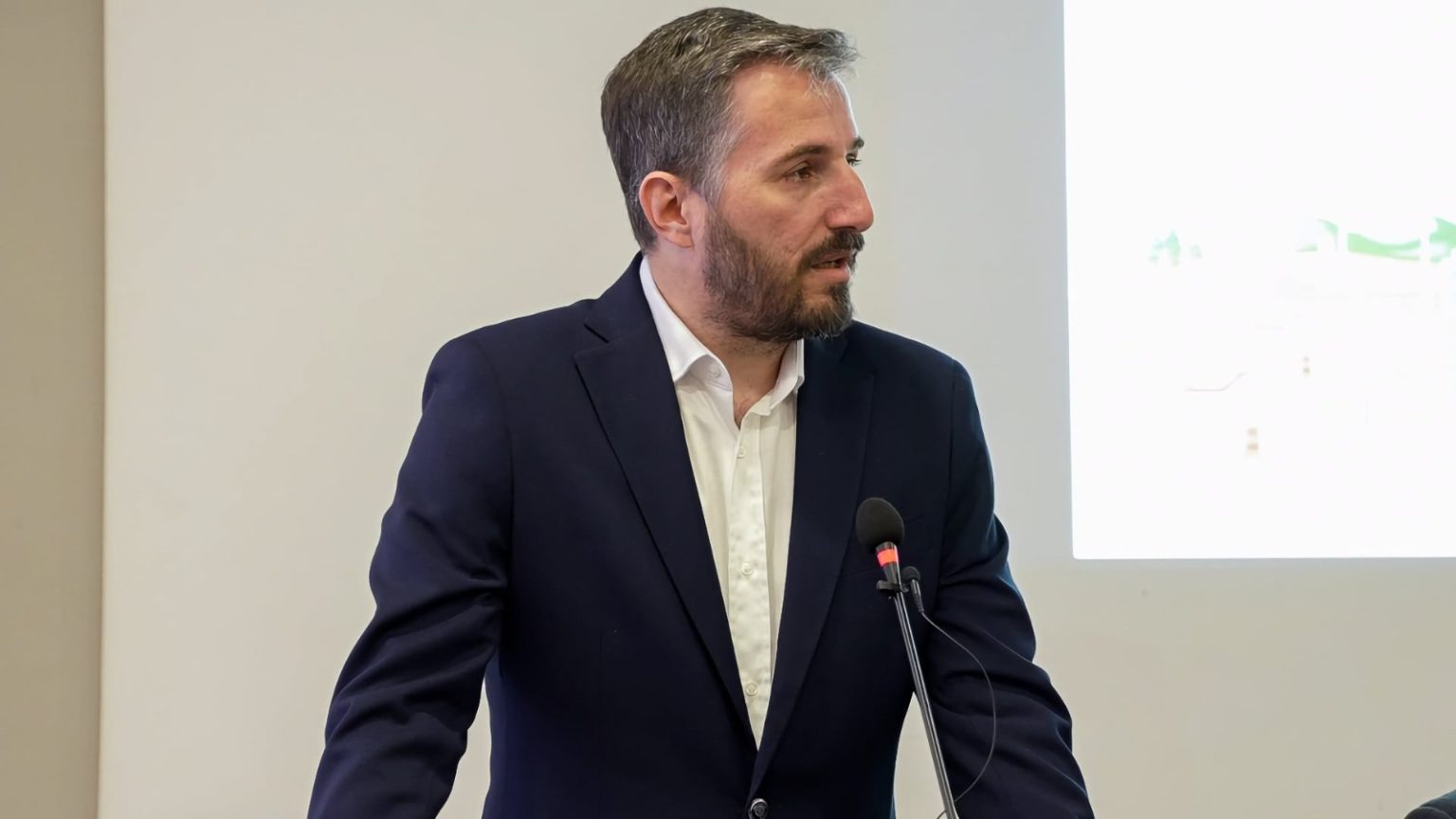 Το δίλημμα του ΠΑΣΟΚ και το παράδειγμα της ισπανικής σοσιαλδημοκρατίας