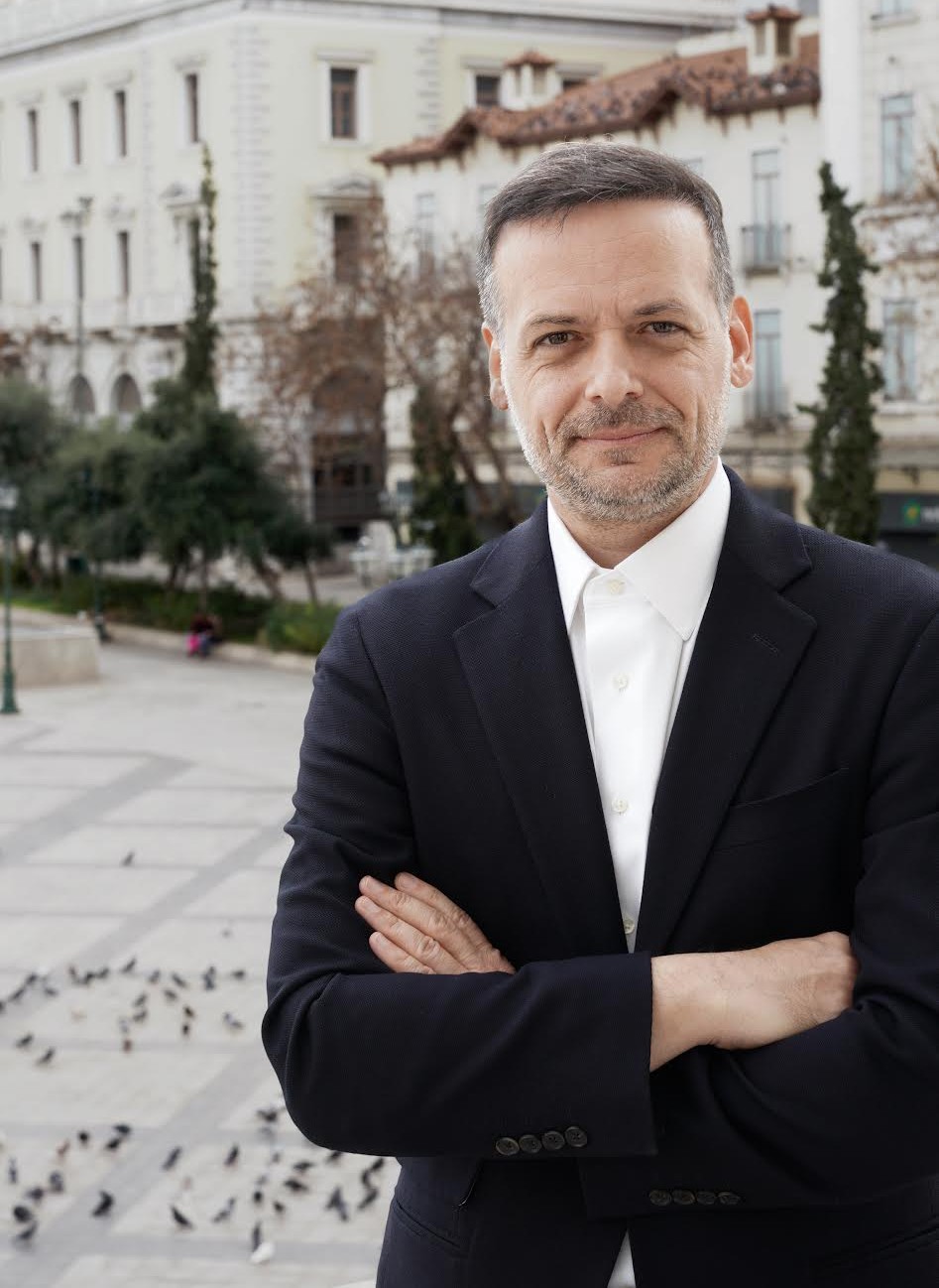 Χάρης Δούκας: 8 Δράσεις που πρέπει να γνωρίζεις (photo)