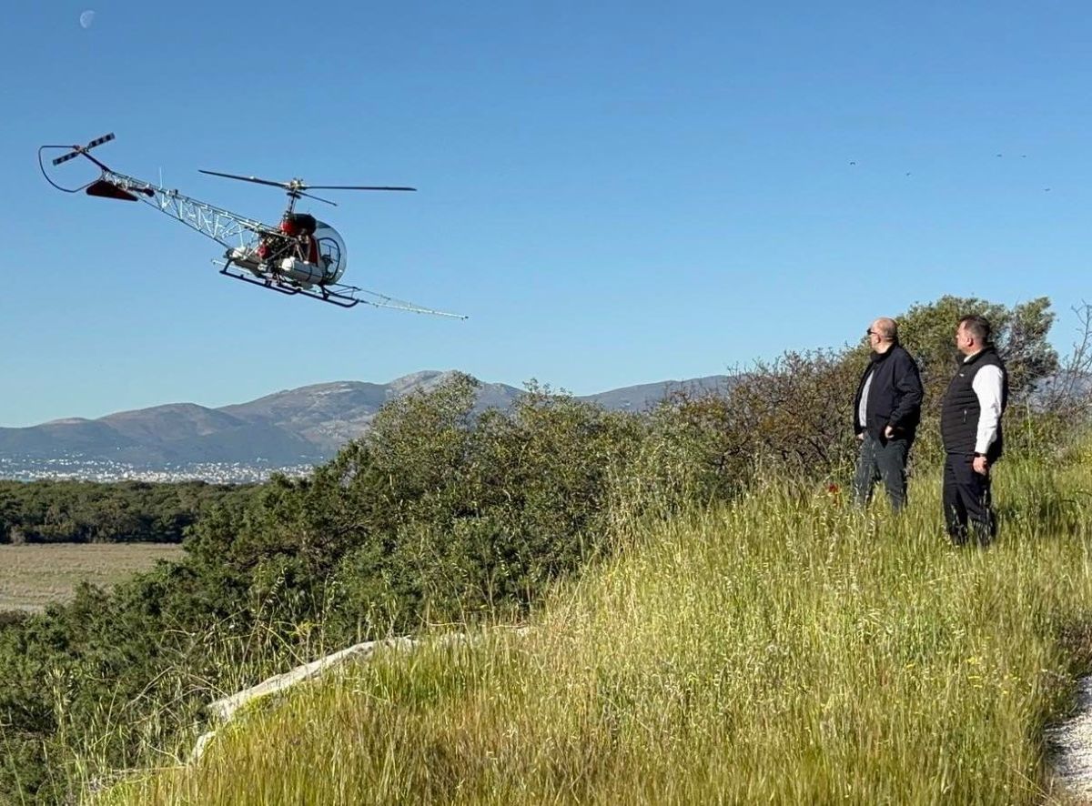 Αεροψεκασμοί 4.000 στρεμμάτων στον υδροβιότοπο του Σχινιά Μαραθώνα (photo)