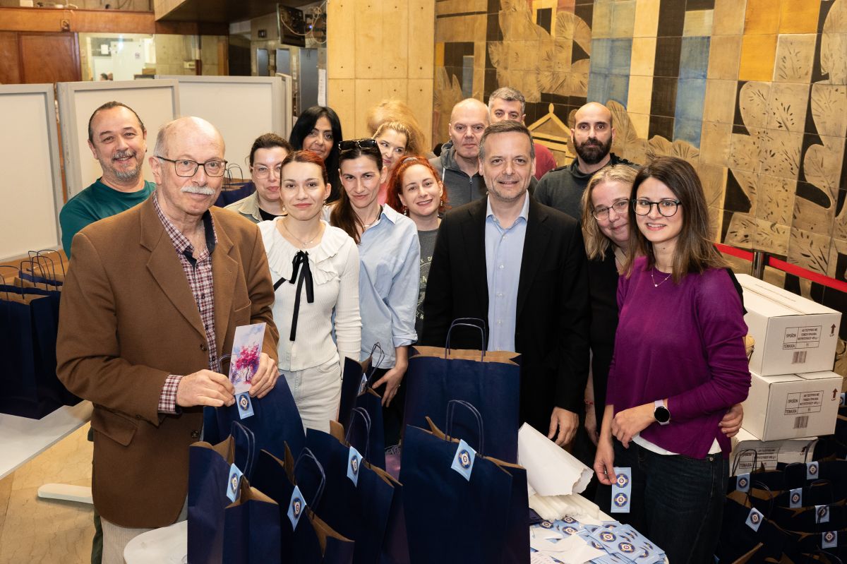 Δήμος Αθηναίων: Δώρα & ευχές για το Πάσχα σε 3.500 άτομα τρίτης ηλικίας