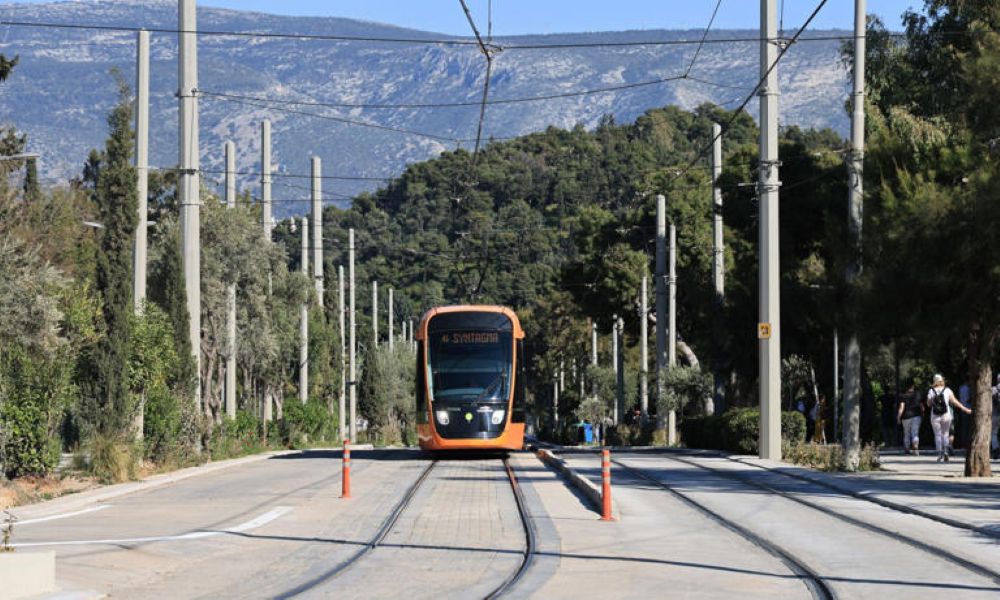 Aνοίξε η Βασιλίσσης Όλγας μετά από 6 χρόνια: Πρώτο θέμα στα κανάλια και στις... καρδιές των πολιτών (video)