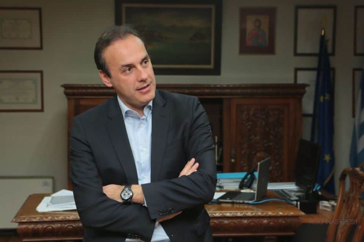 Τινάζει την μπάνκα στον αέρα ο Παπανικολάου