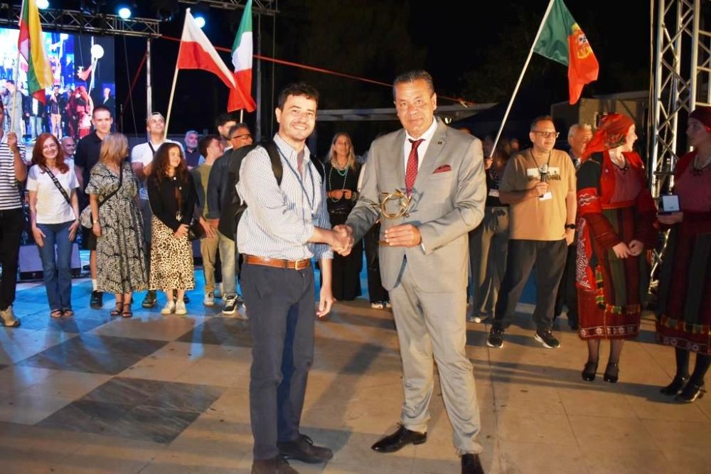 Εκπρόσωποι έξι χωρών στην κορυφαία εορταστική βραδιά των Άνω Λιοσίων (photo)