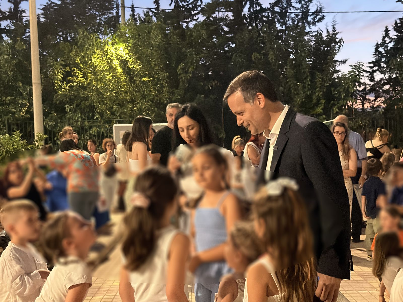 Δήμος Αθηναίων: Μαζί με μαθητές και εκπαιδευτικούς μεταμορφώνουμε τις σχολικές αυλές Δήμος Αθηναίων: Μαζί με μαθητές και εκπαιδευτικούς μεταμορφώνουμε τις σχολικές αυλές