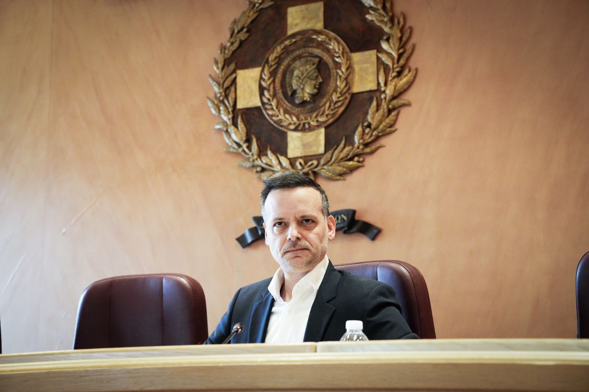 Χάρης Δούκας: Επενδύουμε 75 εκατ. ευρώ στα σχολεία της Αθήνας! (video)