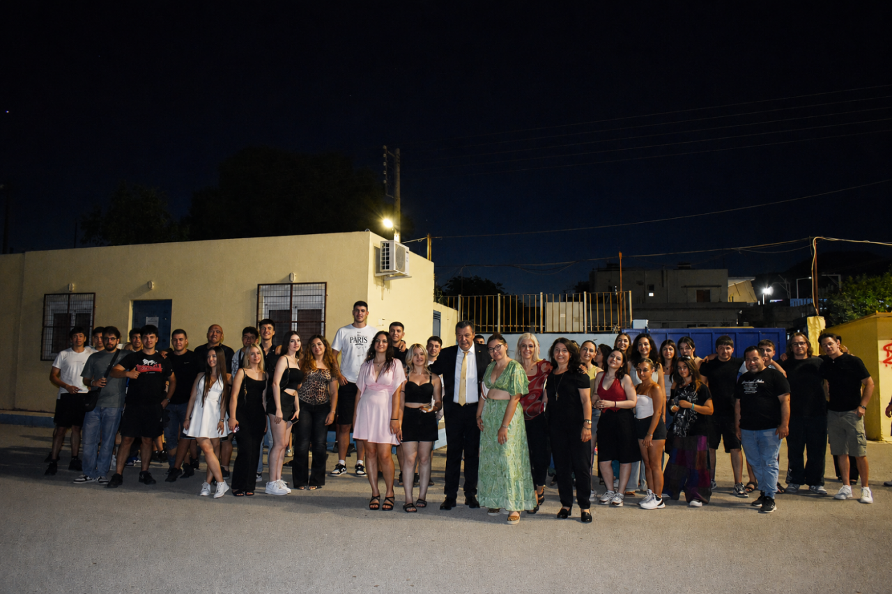 Ευχές του Δημάρχου Φυλής, Χρήστου Παππού, στην γιορτή αποφοίτησης του 3ου Γενικού Λυκείου Άνω Λιοσίων (photo+video)