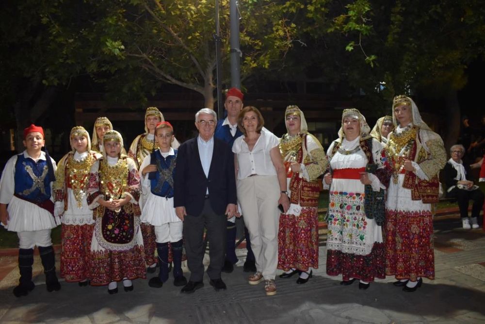 Άνω Λιόσια: Διήμερο Φεστιβάλ Παραδοσιακών Χορών με 17 Συλλόγους (photo) Άνω Λιόσια: Διήμερο Φεστιβάλ Παραδοσιακών Χορών με 17 Συλλόγους (photo)