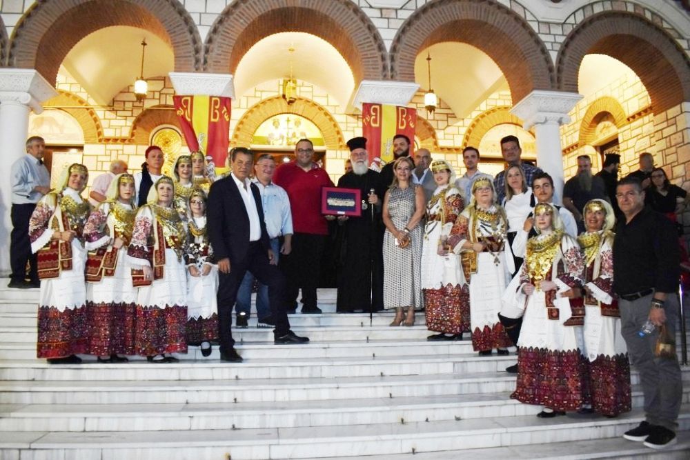 Με άρωμα Αρβανίτικης παράδοσης ο λαμπρός εορτασμός του Μητροπολίτη Αθηναγόρα στα Άνω Λιόσια (photo+video)
