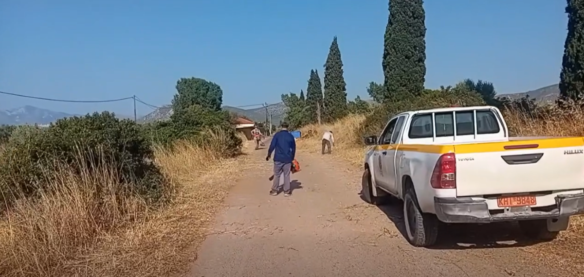 Ανάρτηση ΕΠΟΣ! Αντιδήμαρχος Μαραθώνα Vs Φωτογραφικό Μηχάνημα