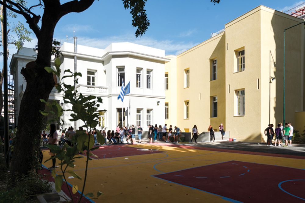 Σχολεία Αθήνας: Ο Δήμος δανείζεται 75 εκατ. ευρώ για αναβάθμιση, το ΥΠΕΣ μοιράζει «ψίχουλα» - Μόλις 884.440 ευρώ η «υποστήριξη» της κυβέρνησης