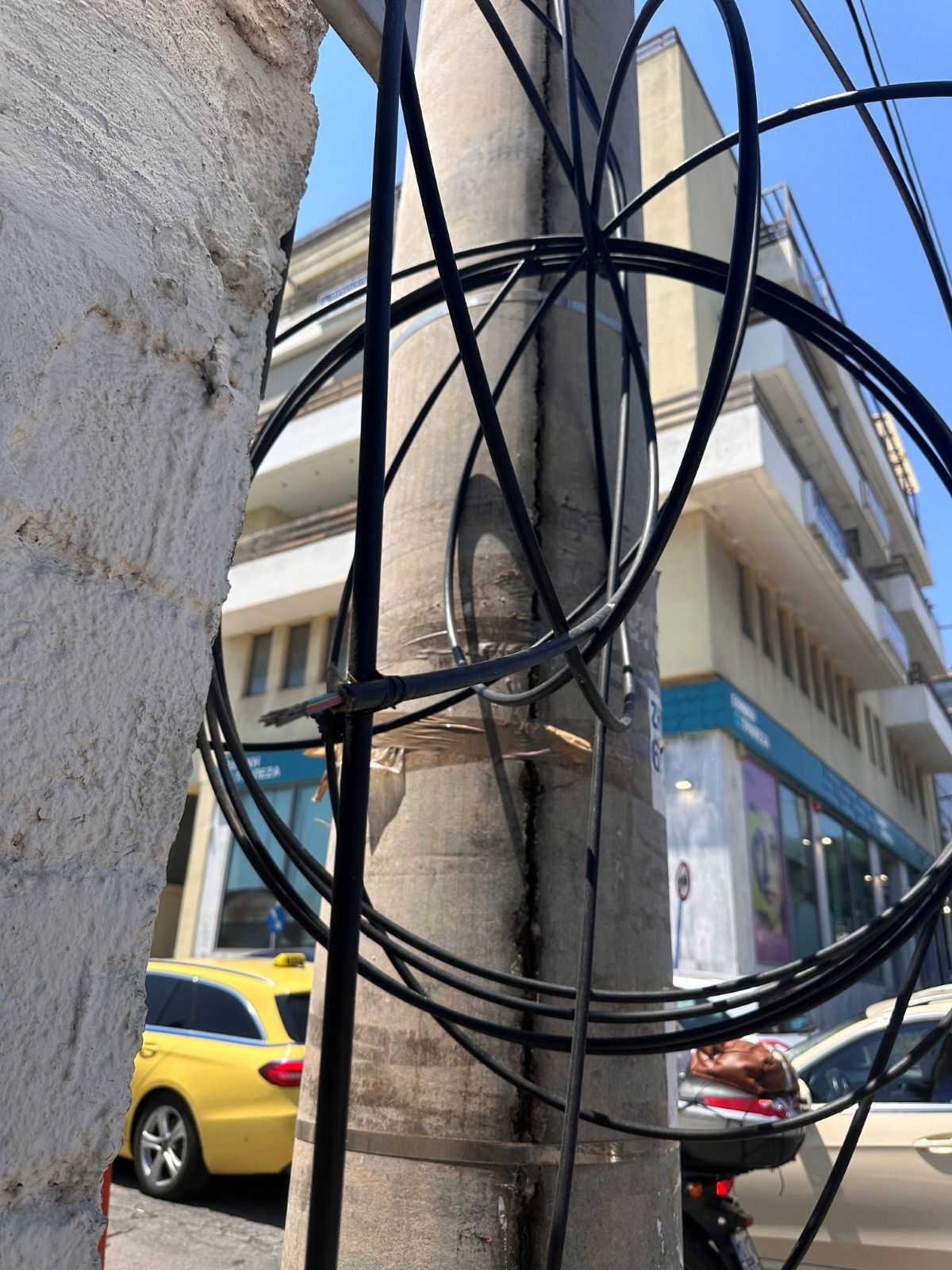 Βασιλόπουλος: Ναι στις οπτικές ίνες - Όχι σε δεκάδες χιλιόμετρα εναέριων καλωδίων